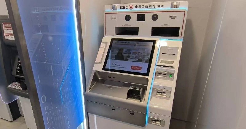 工银亚洲推出VTM远程开户服务，内地客户可在罗湖开户为回应本港居民便捷开户和高效服务需求，本行积极创新服务模式，率先于港铁罗湖、落马洲站推出VTM，将远程银行服务与分行进行优势互补，支持全新零售客户开立银行账户